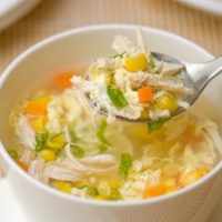 Súp gà nấm hương